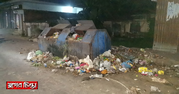 নাসিক ২৪নং ওয়ার্ডে দুর্গন্ধে অতিষ্ঠ জনজীবন