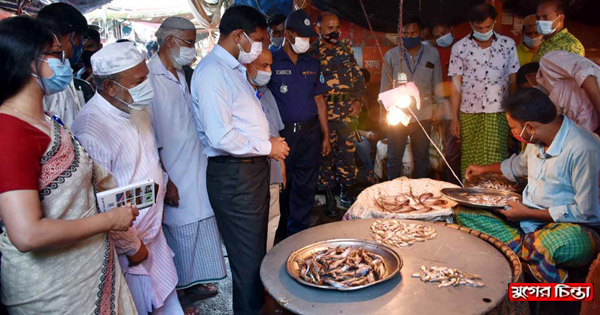 বাজার মনিটরিংয়ে ডিসি মোস্তাইন বিল্লাহ