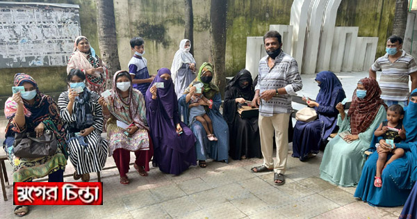 ১৭ নং ওয়ার্ডে স্মার্ট কার্ড বিতরণের উদ্বোধনকালে কাউন্সিলর বাবু