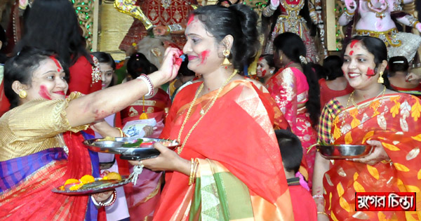 সম্প্রীতির স্বাক্ষর রাখলো নারায়ণগঞ্জ