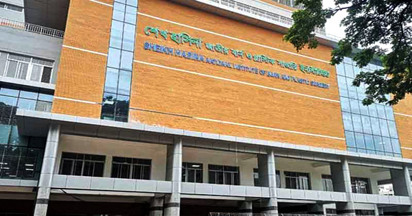 ফতুল্লায় স্টিল মিলে বিস্ফোরণে ৫ শ্রমিক দগ্ধ