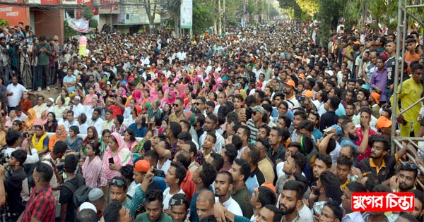 &lsquo;বেলুনটা যে ফুইট্টা গেছেরে ভাই&rsquo;