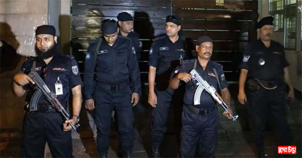 গুলশানে ডায়মন্ড ওয়ার্ল্ডের অফিসে র&zwnj;্যাবের অভিযান