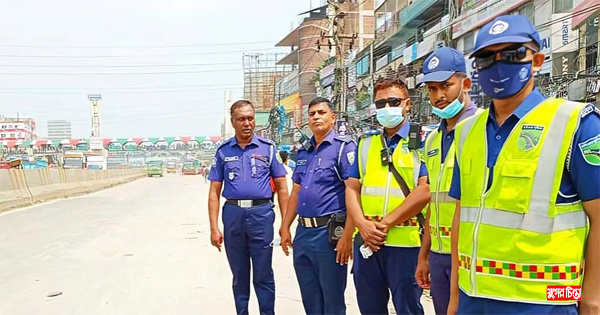 দ্রুতগতির লেনে বাস থামিয়ে যাত্রী নামানোয় ৪৩০ মামলা