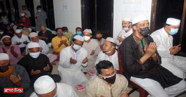 মেয়র আইভীর মায়ের কুলখানিতে শামীম ওসমান