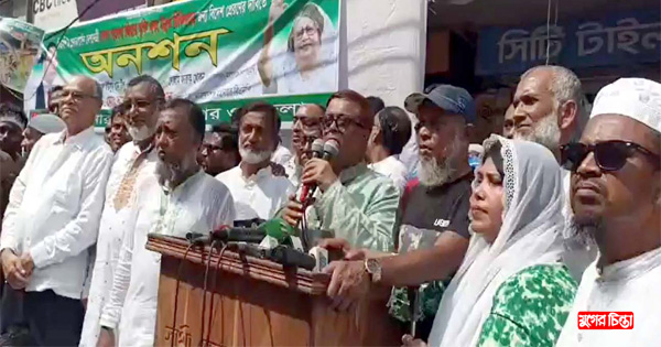 খালেদা জিয়াকে স্লো-পয়জনিং দিয়ে&nbsp;অসুস্থ করা হয়েছে : এড. সাখাওয়াত