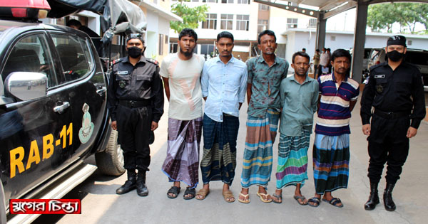 জুয়ার সরঞ্জামাদিসহ ৫ জন জুয়াড়ি গ্রেফতার