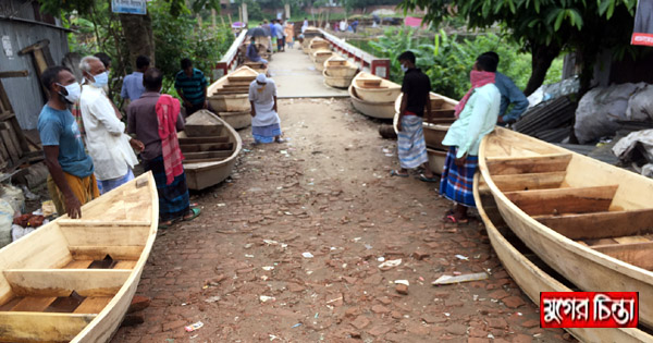 গোলাকান্দাইল হাটে নৌকা বিক্রির ধুম