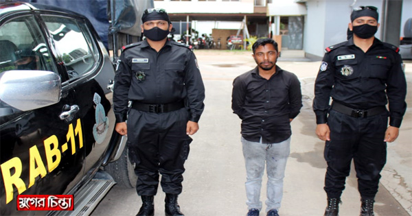 সিদ্ধিরগঞ্জ থেকে চাঁদাবাজ গ্রেফতার