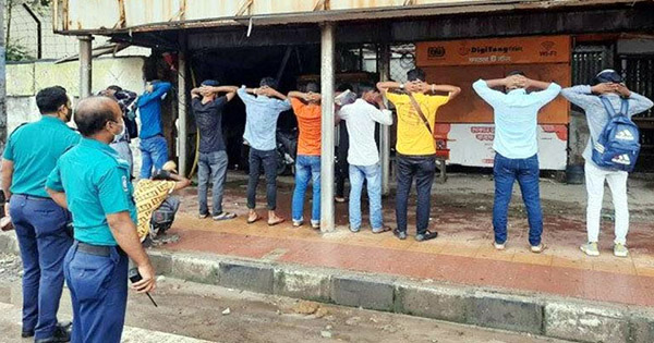 কঠোর লকডাউনের ১ম দিনে রাজধানীতে আটক-গ্রেফতার ৭৫৫