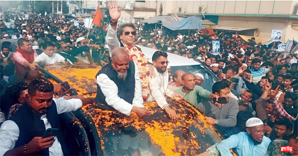 সোনারগাঁয়ে আ&rsquo;লীগের বিজয় শোভাযাত্রায় লাখো জনতার ঢল