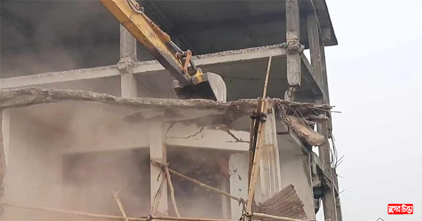 সোনারগাঁয়ে বিআইডব্লিউটিএ&rsquo;র উচ্ছেদ অভিযান