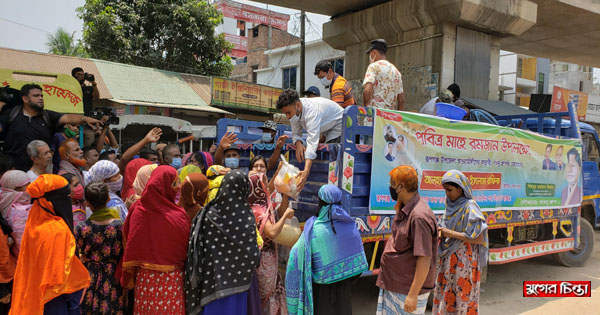 রূপগঞ্জে মানবতার সেবায় রংধনু গ্রুপের জনবান্ধব গাড়ি