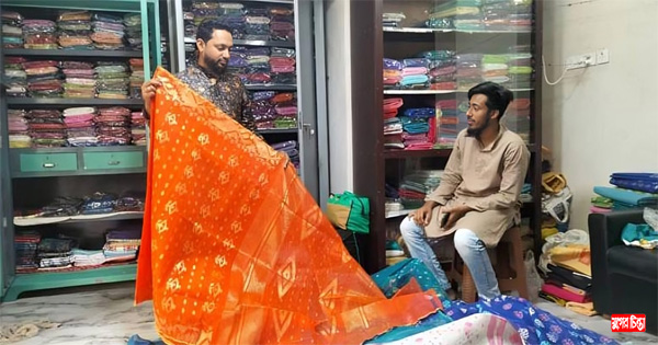 ঈদ ঘিরে জমে উঠছে জামদানি পল্লী