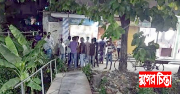 সিদ্ধিরগঞ্জে প্রকাশ্যে জুয়ার আসর