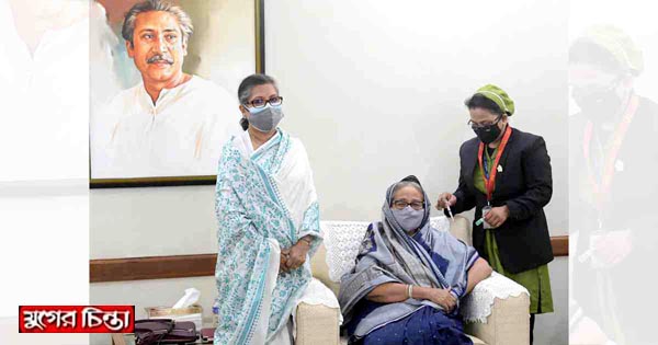 করোনাভাইরাসের ভ্যাকসিন নিলেন প্রধানমন্ত্রী