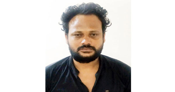 পেটকাটা রকি গ্রেফতার