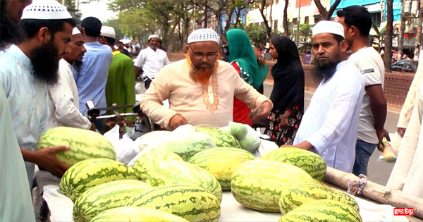 নগরীতে তরমুজ কেনাবেচার হিড়িক &nbsp;