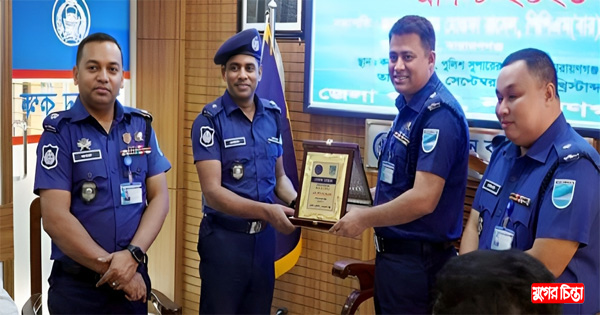 জেলার শ্রেষ্ঠ ওসি সিদ্ধিরগঞ্জের গোলাম মোস্তফা