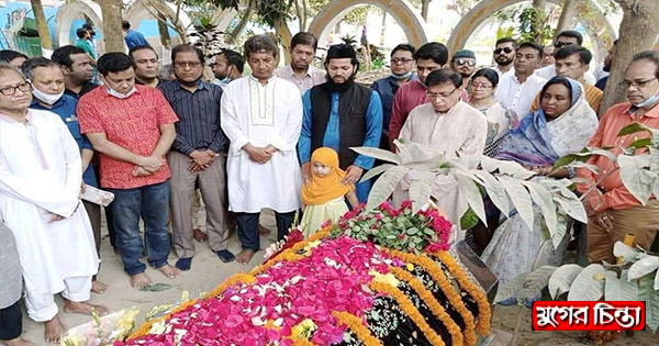 ত্বকীর সমাধিতে পুষ্পস্তবক অর্পণ ও মিলাদে মেয়র আইভী (ভিডিও)