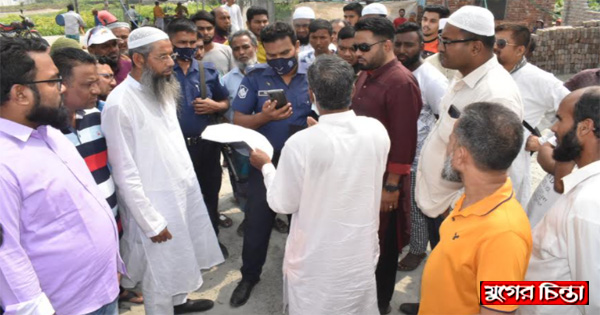 আদালতের নির্দেশে ফতুল্লার মাহমুদপুরে ঈদগাহ নির্মাণ কাজ বন্ধ