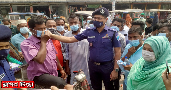 বন্দরে মাস্ক পরিধানে সচেতনতামূলক ক্যাম্পেইন
