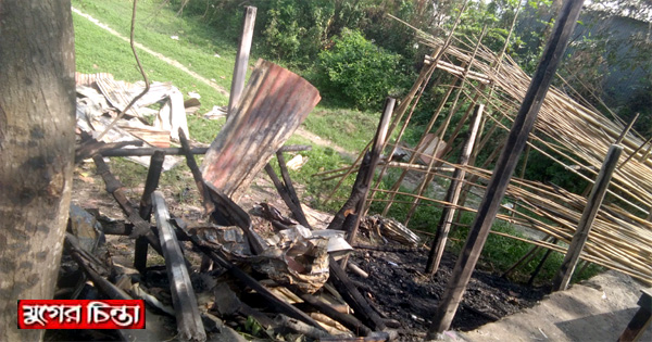 আড়াইহাজারে বাঁশের দোকানে আগুন