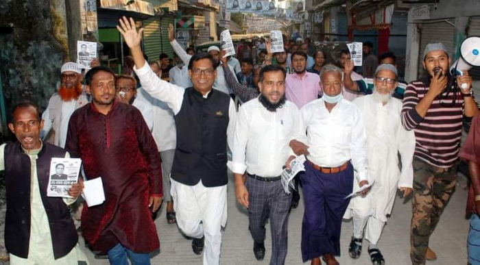 বন্দর ইউপি নির্বাচনে মোক্তার হোসেনের গণসংযোগ