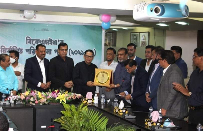 ষষ্ঠবারের মত বিকেএমইএ সভাপতি নির্বাচিত হলেন সেলিম ওসমান
