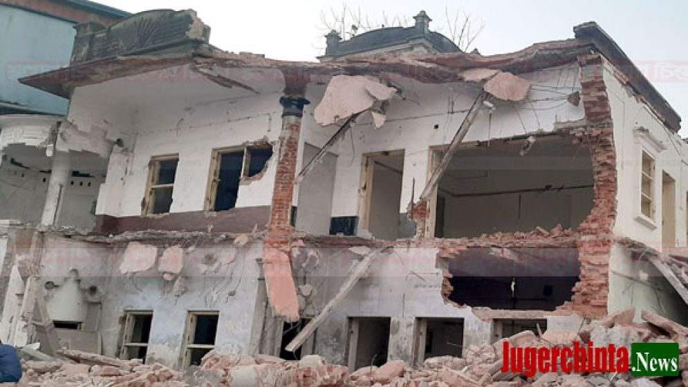 চার বিধবা নারীকে ঘরহীন করার দায় কার?