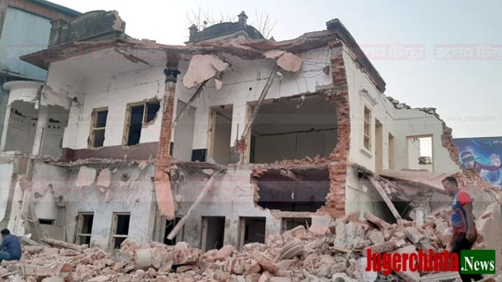 বায়তুল আমানে ভাঙচুর কী পাতানো খেলা !