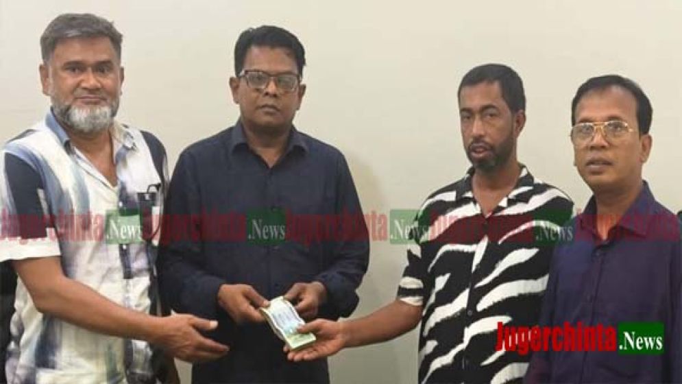 অসুস্থ বিএনপি'র কর্মী কামাল হোসেনের পাশে দাঁড়িয়েছেন মোস্তাফিজুর রহমান ফাউন্ডেশন