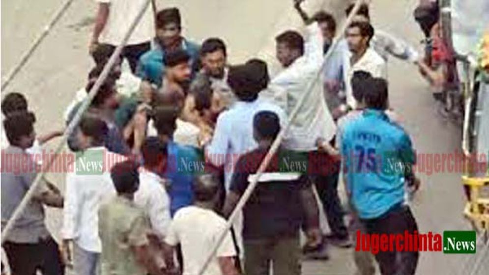 নাসিকের দুই পরিচ্ছন্নকর্মীকে পিটিয়েছে হকাররা